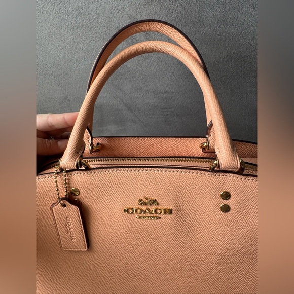 Coach Peach Leather Purse - Picture 16 of 16